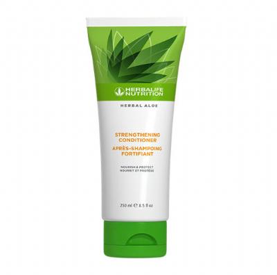 Prodotto Herbal Aloe Strengthening Conditioner